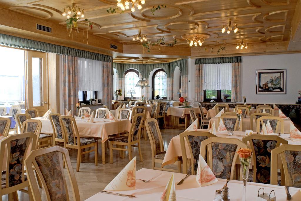 Hotel Zum Fischerwirt Baindlkirch Экстерьер фото
